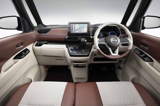 ニッサン・ルークス AUTECH(インテリア)