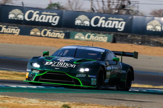 D'station Racingの77号車アストンマーティン・バンテージGT3