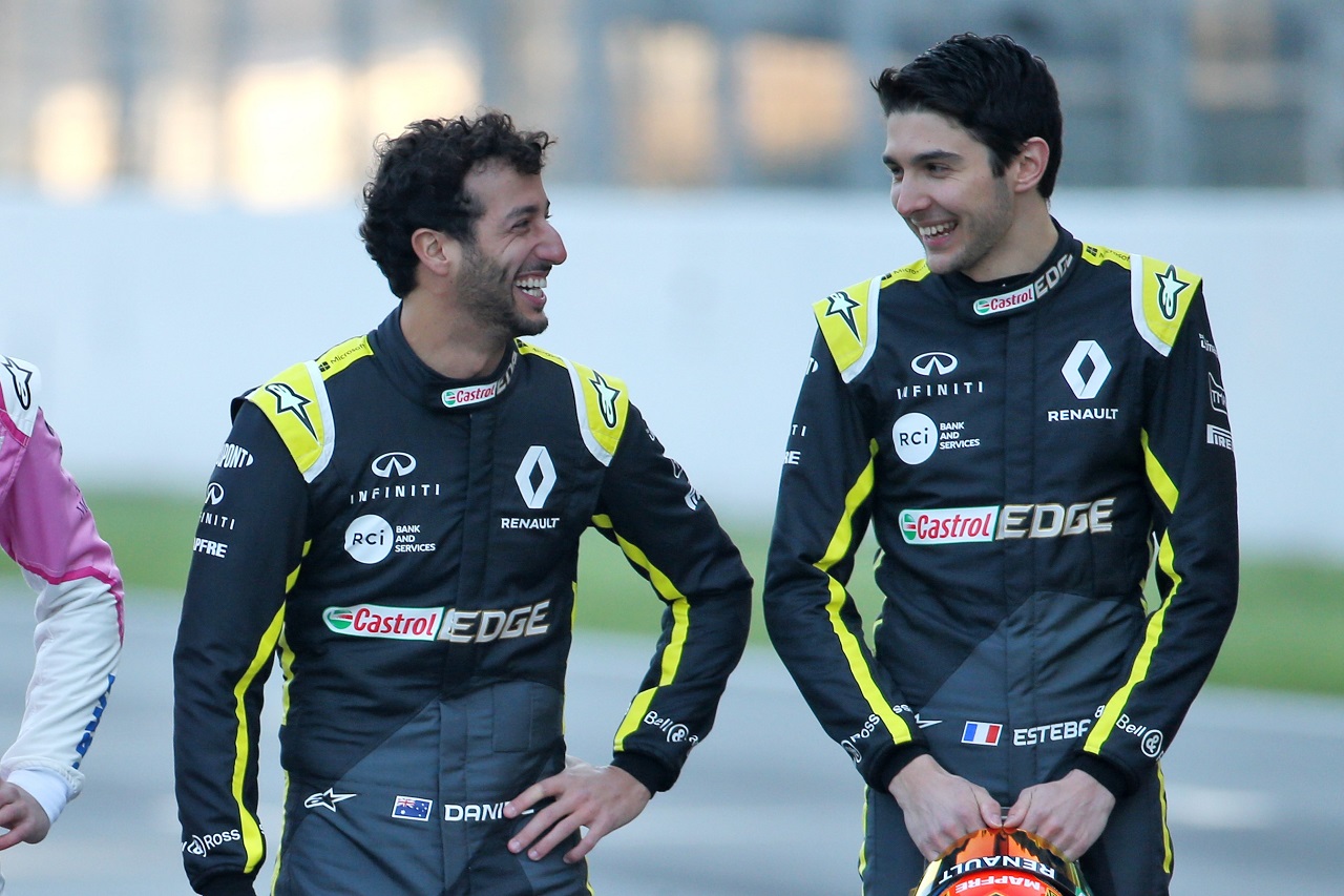 ルノーF1のダニエル・リカルドとエステバン・オコン