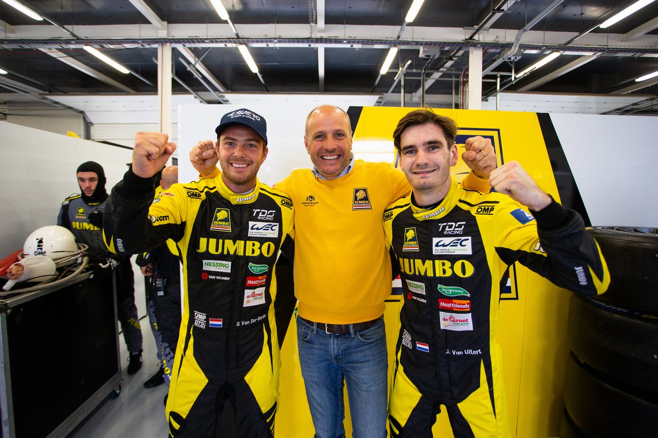 レーシングチーム・ネダーランドの（左から）ギド・バン・デル・ガルデ、フリッツ・バン・イアード、ヨブ・バン・ウイタート。この他、レギュラードライバーにFIA-F2王者のニック・デ・フリースを擁する。