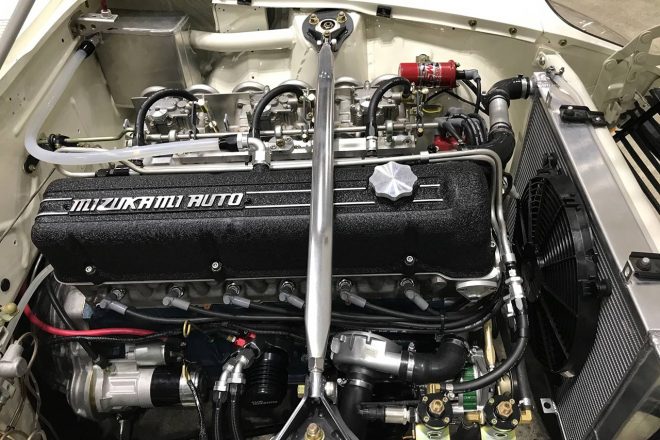 S30Zのエンジンルーム