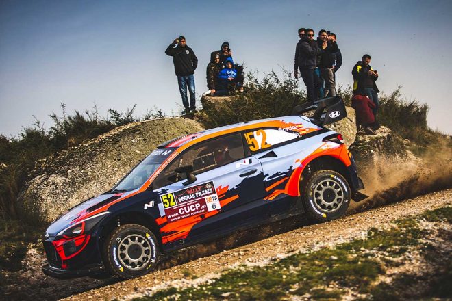 2020年のラリー・セラ・デ・ファフェに参戦したダニ・ソルド（ヒュンダイi20クーペWRC）