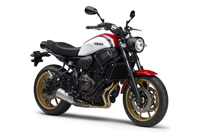 ヤマハXSR700 ABS：ラジカルホワイト