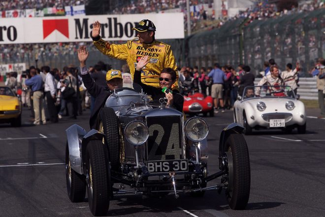 鈴鹿サーキットでのデイモン・ヒル(ジョーダン・グランプリ)