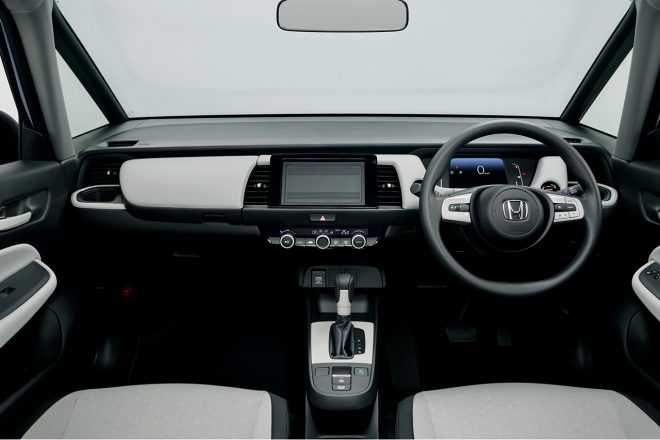 ホンダ・フィットハイブリッド『e:HEV BASIC』のインテリア