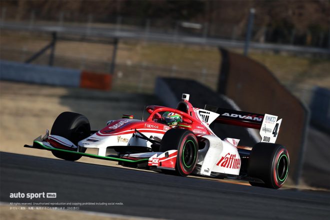 サッシャ・フェネストラズ（KONDO RACING）