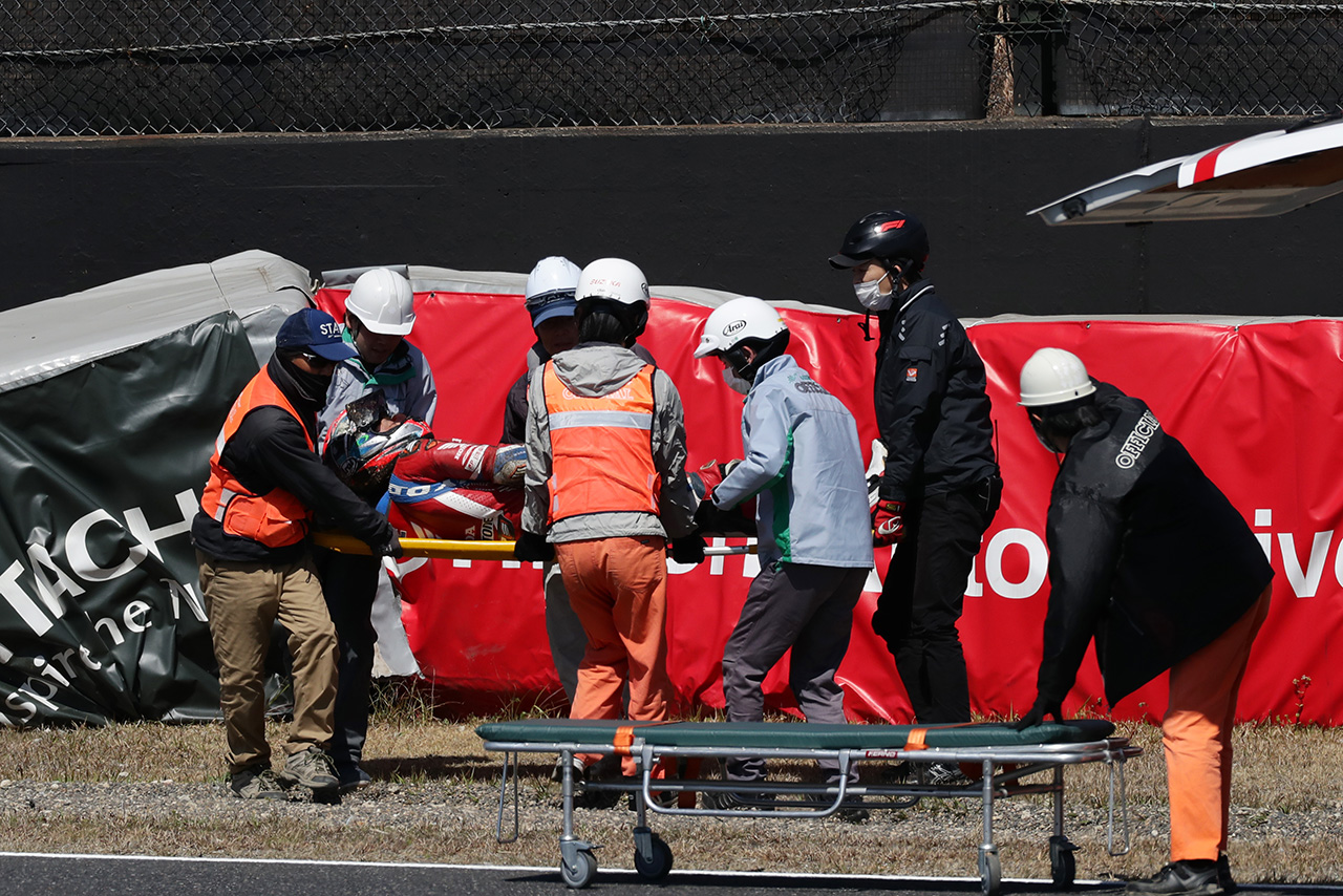 鈴鹿2輪4メーカー合同テスト：高橋巧（TEAM HRC）が大クラッシュ