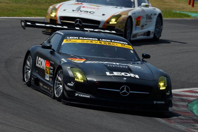 2013年スーパーGT第5戦鈴鹿　3位に食い込んだLEON RACING