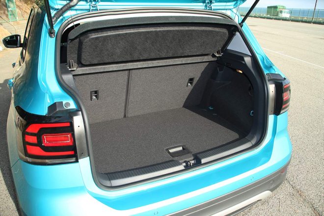 通常時の荷室容量は455リッターを確保