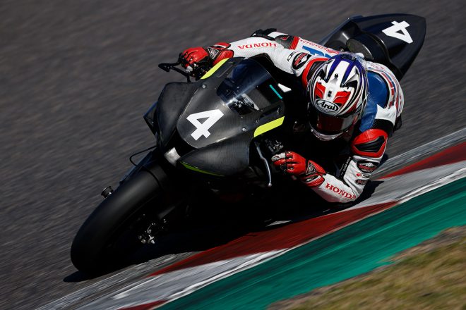 鈴鹿2輪合同テスト：TEAM HRCのホンダCBR1000RR-Rをテストした青山博一
