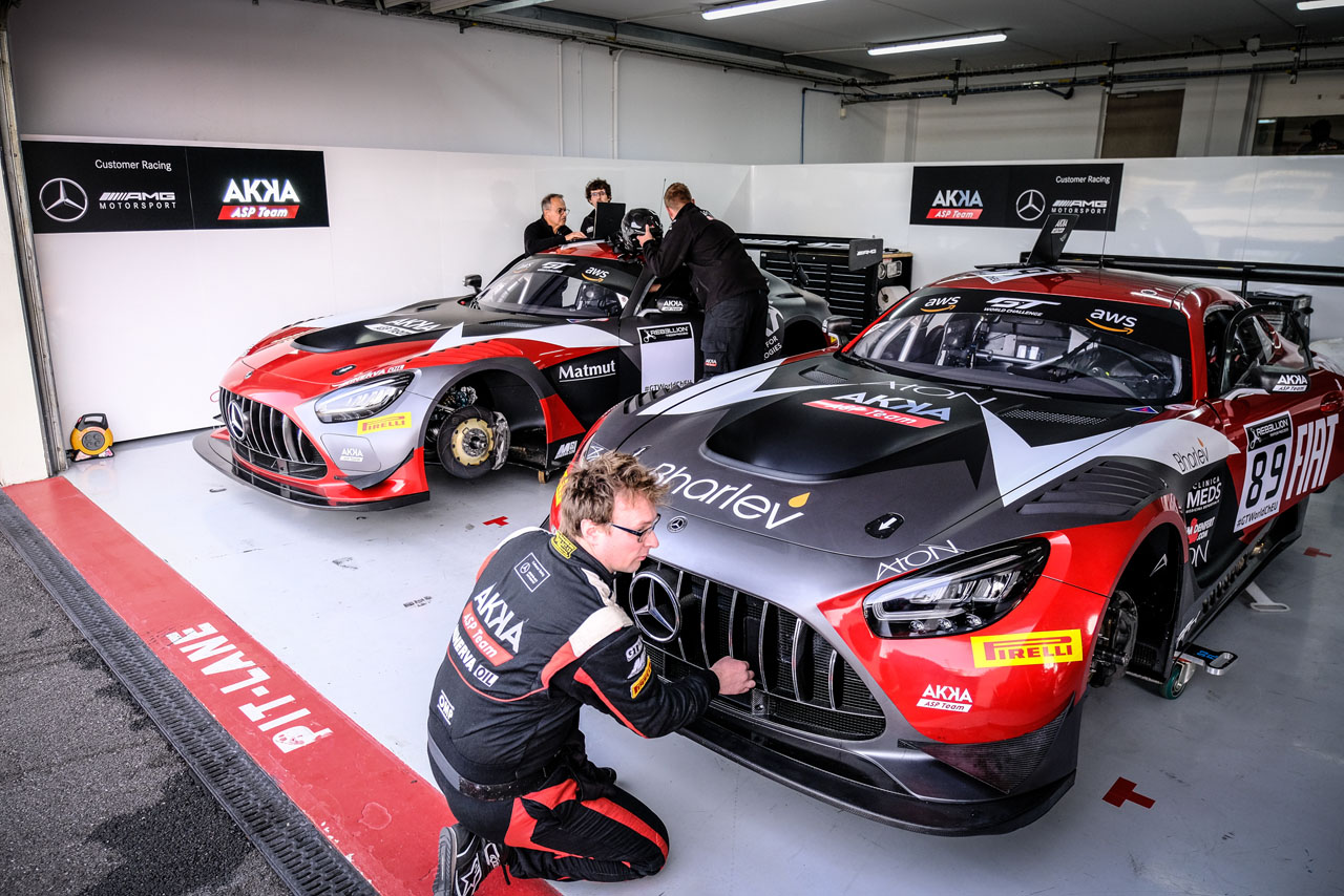 ポール・リカールでの公式テストに参加したAKKA ASPのメルセデスAMG GT3