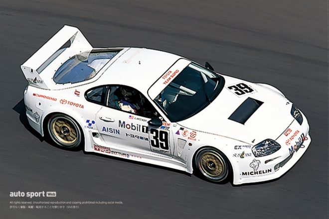 1994年、ジェフ・クロスノフのドライブで参戦したTOYOTA SUPRA。