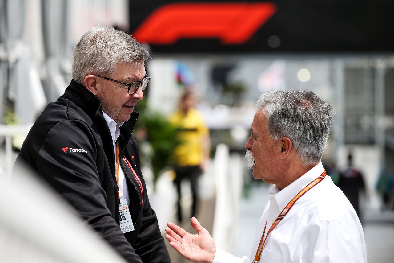 F1のCEOチェイス・キャリーと、モータースポーツ担当マネージングディレクター、ロス・ブラウン