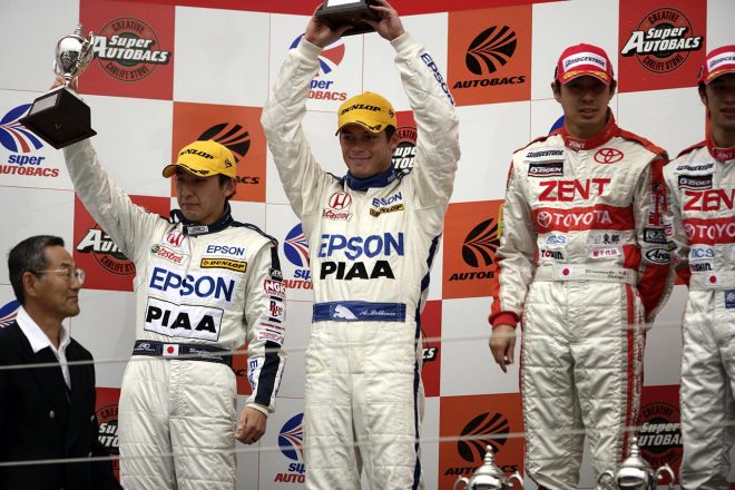 2005年第6戦富士　立川と松田の死闘は、ラスト2周で立川に軍配が上がったが、多くの感動を呼んだ。