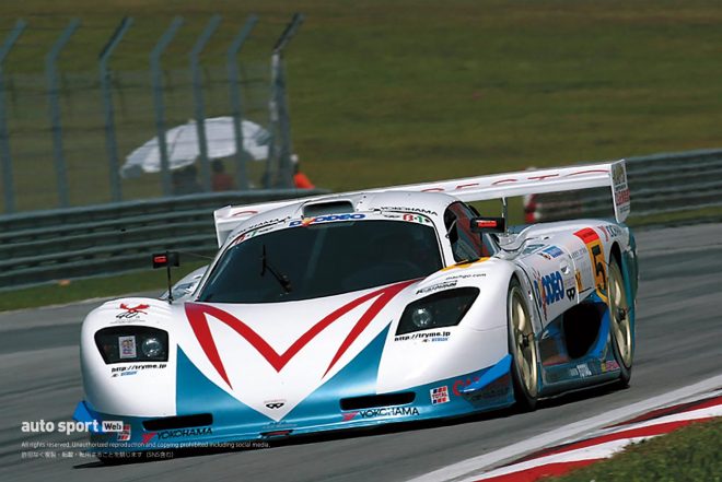 2002年、タツノコプロの40周年記念でJGTCに登場したA&S RACINGのBANPRESTO CAR倶楽部 マッハ号MT