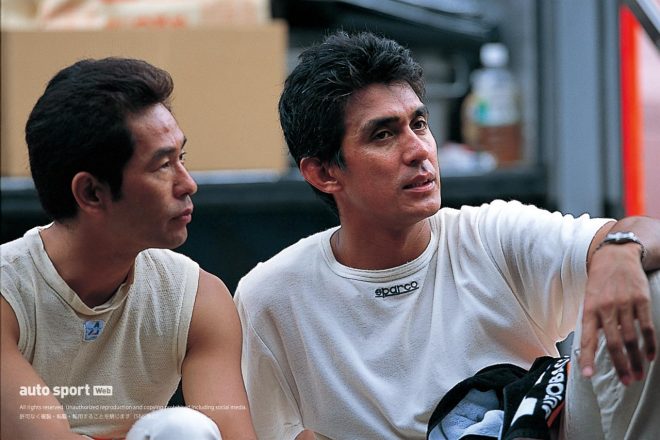 2000年にコンビを組みARTA NSXをドライブした鈴木亜久里と土屋圭市