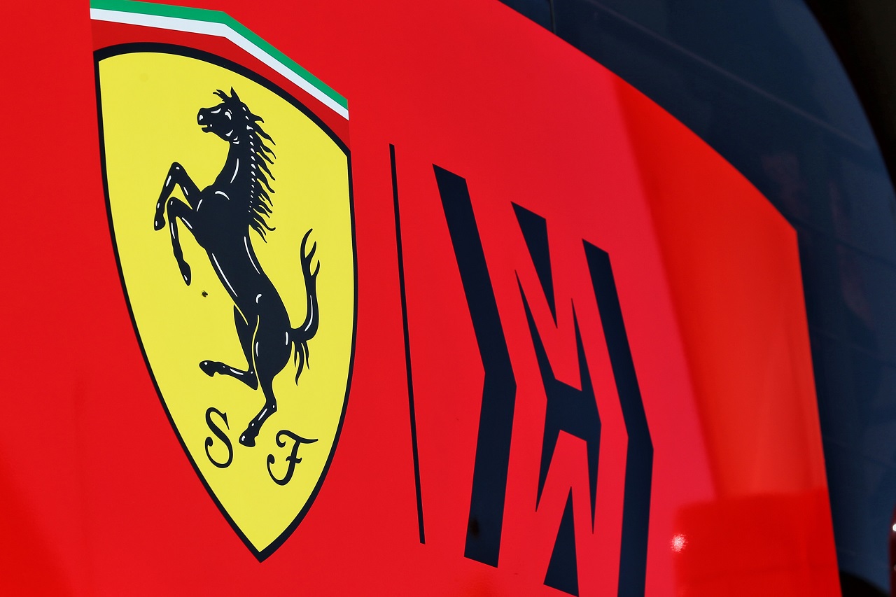 フェラーリF1ロゴ