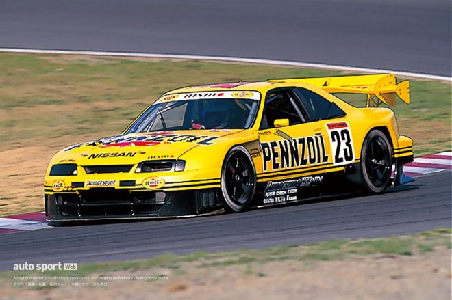 1998年にチャンピオンを獲得したエリック・コマス／影山正美組ペンズオイル・ニスモGT-R