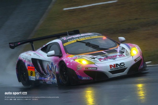 2015年のPACIFIC マクラーレン with μ's