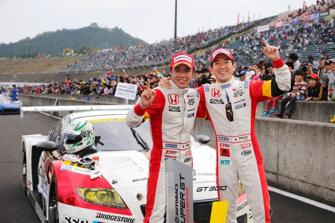 2013年のMUGEN CR-Z GTは武藤英紀／中山友貴のドライブでチャンピオンを獲得した。