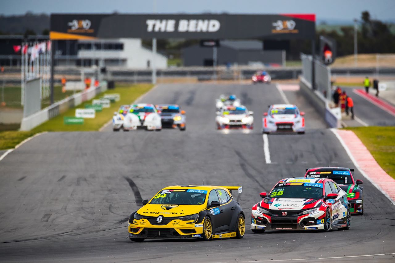 GRMで2年目のシーズンを迎えるジェームス・モファットは、ルノー・メガーヌR.S.TCRでBoPテストに参加予定だった