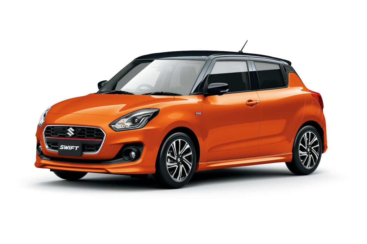 スズキ・スイフト HYBRID RS（フレイムオレンジパールメタリック ブラック2トーンルーフ）