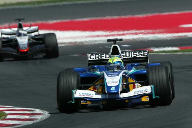 2004年、フェリペ・マッサが駆るザウバーC24・ペトロナス