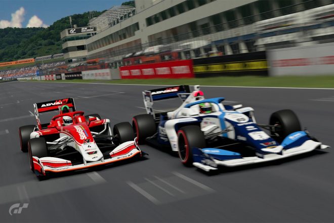 山下健太（KONDO RACING）と大湯都史樹（TCS NAKAJIMA RACING）の激しいバトル