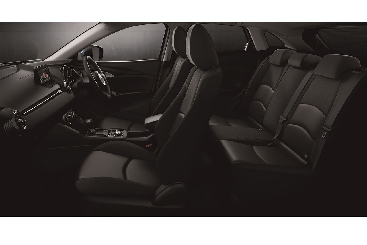 マツダCX-3 15S（インテリア：シート）