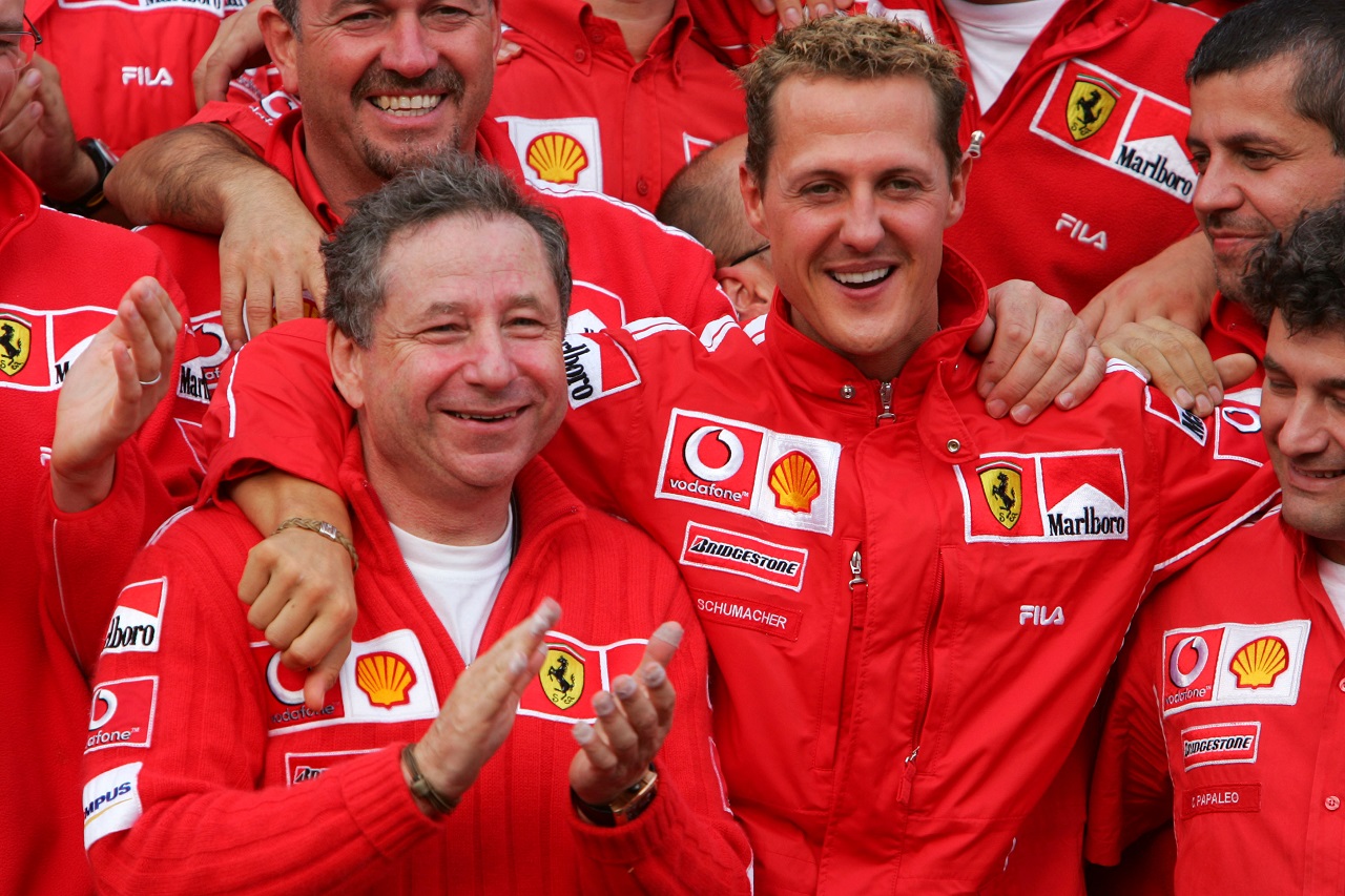 2004年F1ベルギーGP　ミハエル・シューマッハーとフェラーリのチームマネージャー、ジャン・トッド