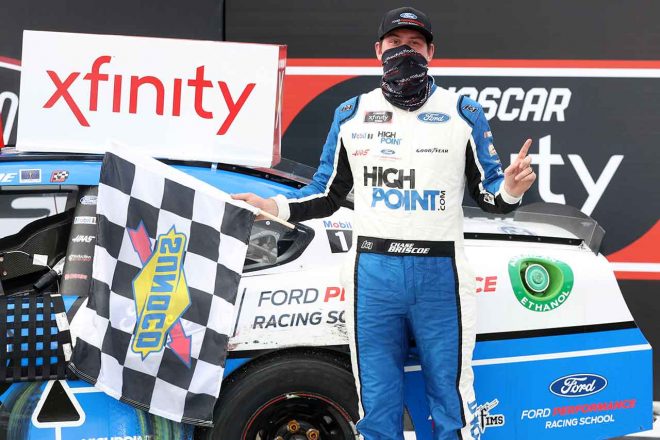 エクスフィニティシリーズのダーリントン戦を制したチェイス・ブリスコー（フォード・マスタング）