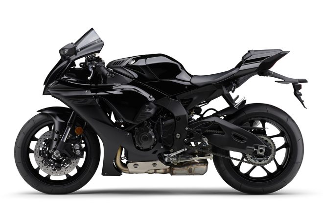 2020年モデルのヤマハYZF-R1（ブラックメタリックX）