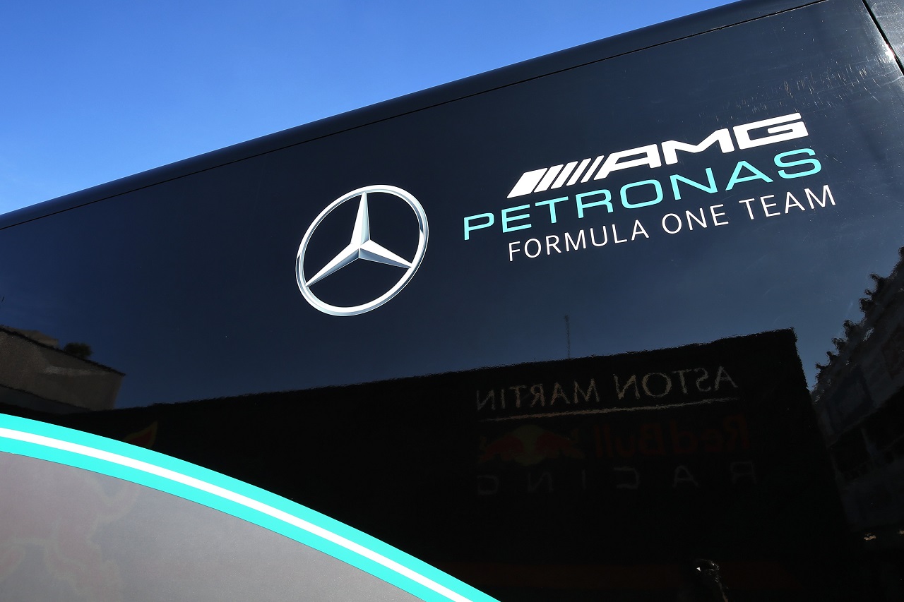 メルセデスF1チームのロゴ