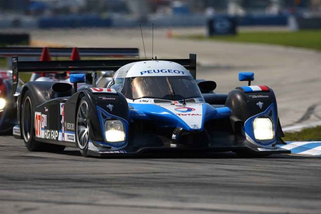 2008年のセブリング12時間を戦ったプジョー908 HDi FAP