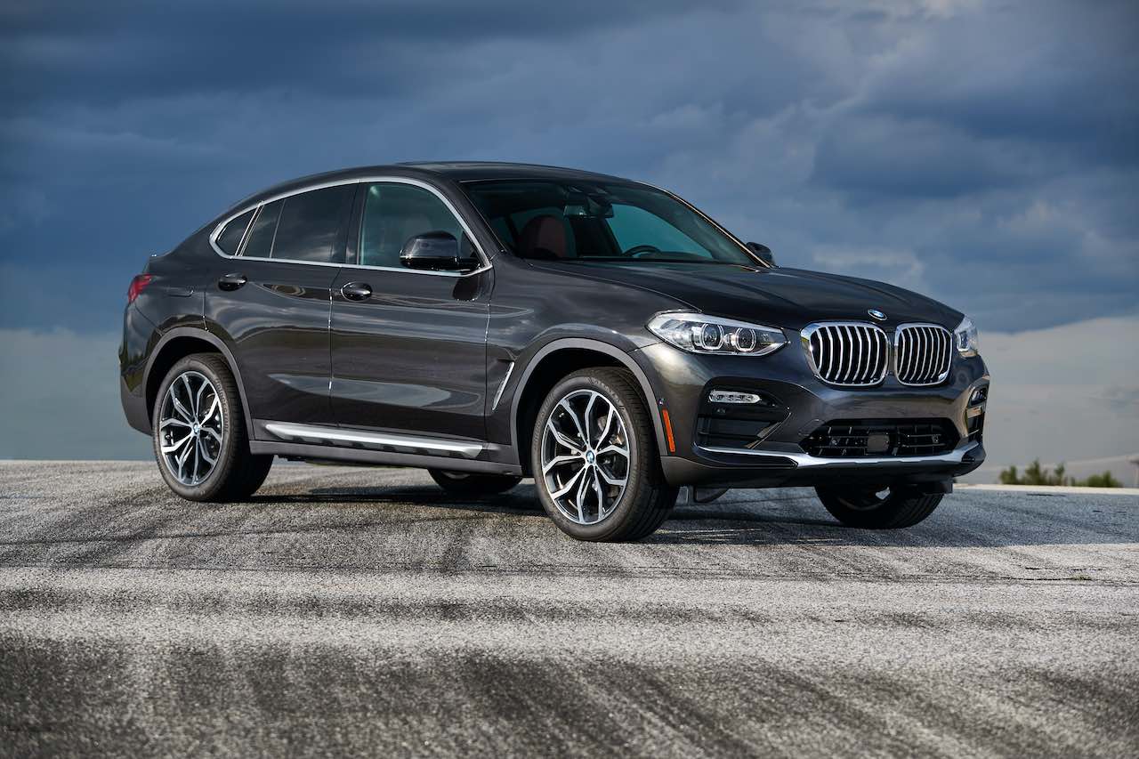 クリーンディーゼル・エンジンを搭載した新グレード『BMW X4 xDrive20d（エックス・ドライブ・ニーマル・ディー）』が登場