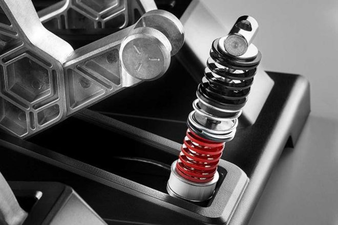 ブレーキペダル後部に取り付けられるロードセルフォースセンサーテクノロジー