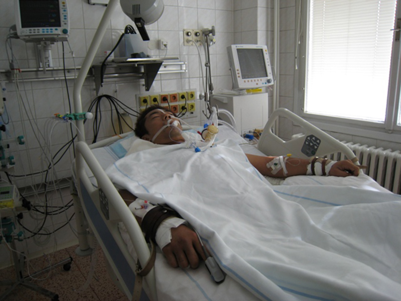 2007年MotoGP第12戦チェコGPのビッグクラッシュ後ブルノ大学病院に搬送された関口太郎