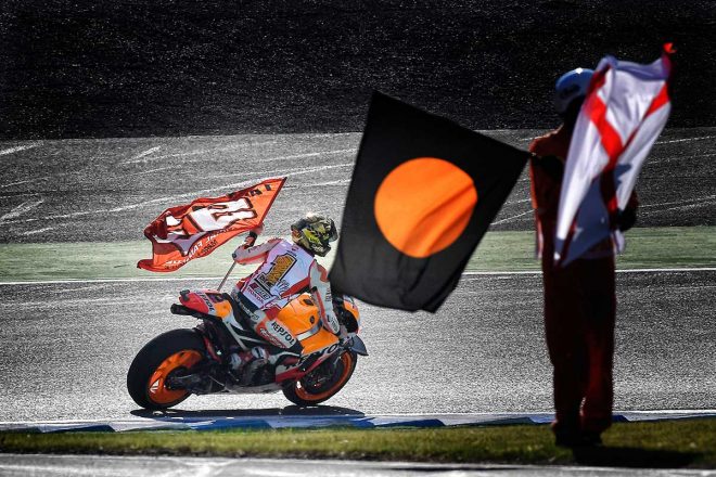 2016年MotoGPチャンピオンとなったマルク・マルケス(ホンダ)