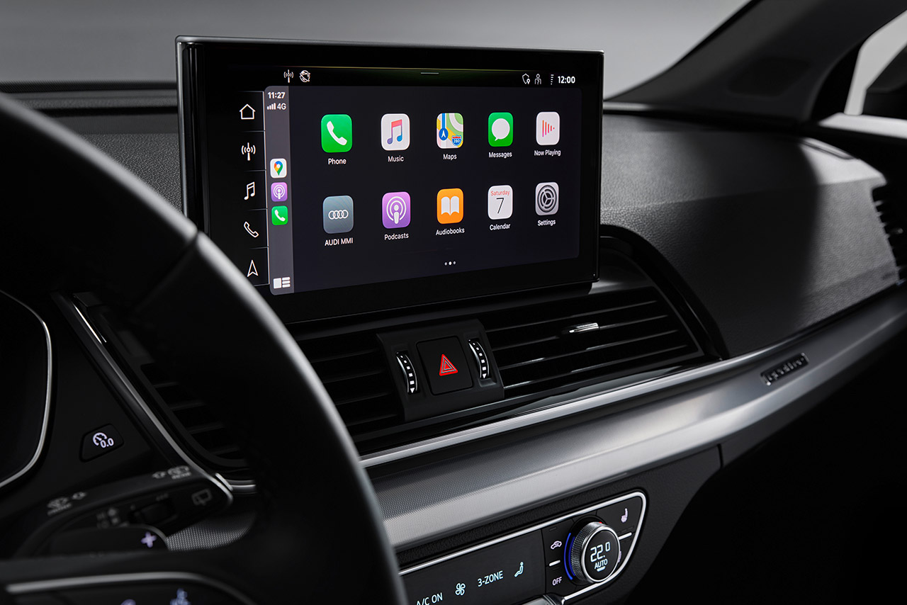 ダッシュボード中央に標準装備される10.1インチMMIタッチディスプレイ