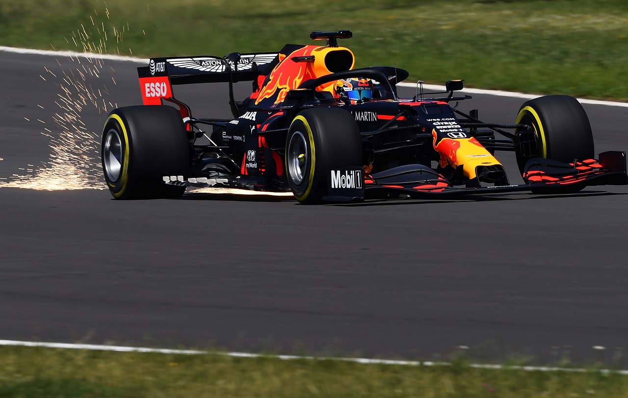 2020年6月シルバーストンで行われたレッドブルのフィルミングデー　アレクサンダー・アルボン（レッドブル・ホンダ）