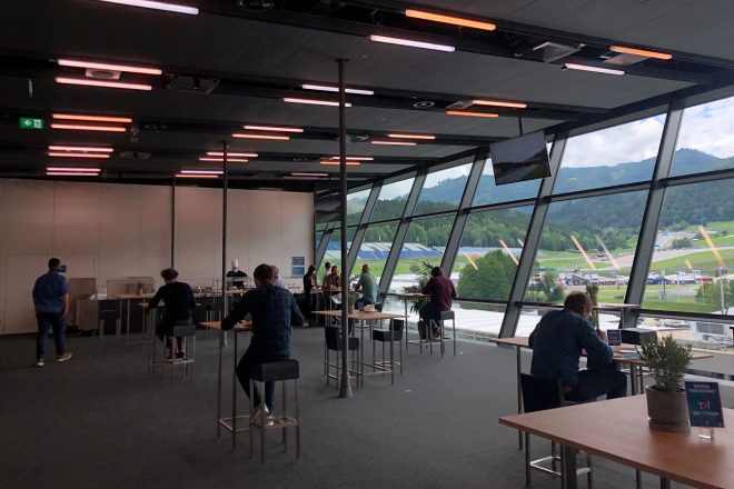 2020年F1第1戦オーストリア　メディア関係者たちの食事シーン