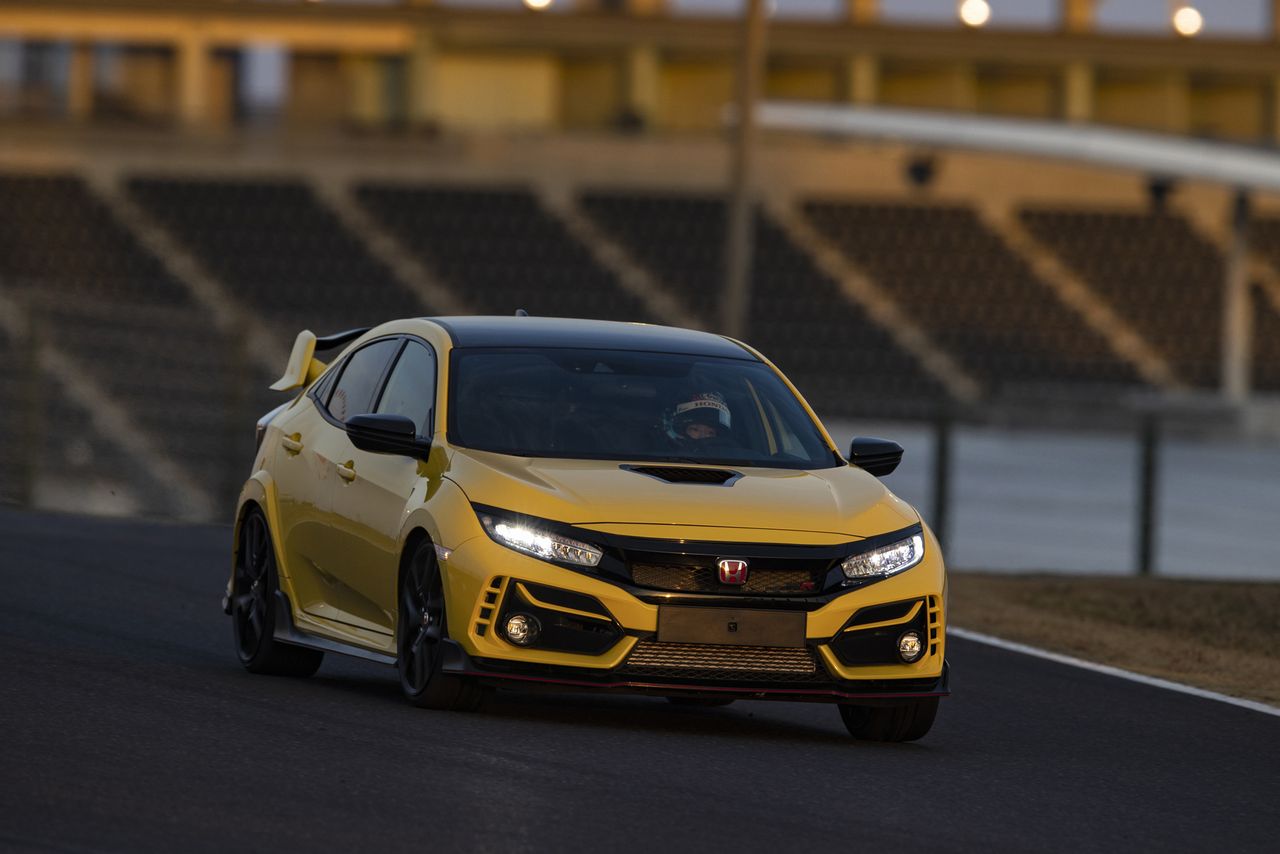 鈴鹿サーキットでFF車最速となる2分23秒993をマークしたホンダ・シビック・タイプR リミテッド・エディション