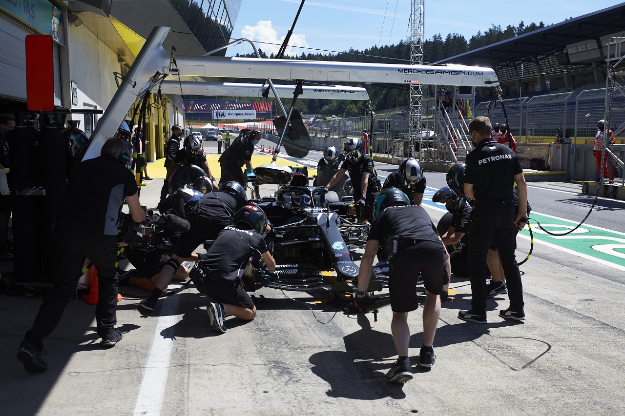 2020年F1第2戦シュタイアーマルクGP金曜　バルテリ・ボッタス（メルセデス）