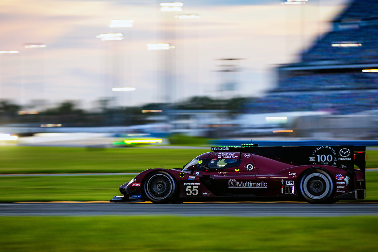 IMSAウェザーテック・スポーツカー選手権第2戦デイトナで優勝したマツダRT24-P・55号車。