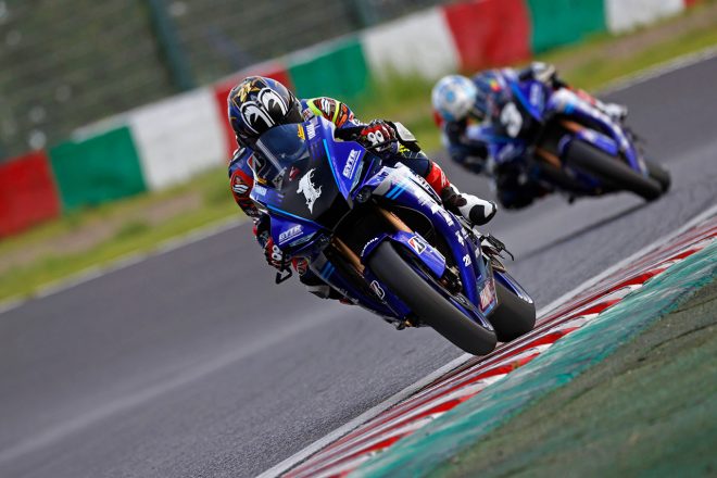 中須賀克行、野左根航汰（YAMAHA FACTORY RACING TEAM）／鈴鹿2輪4メーカー合同テスト