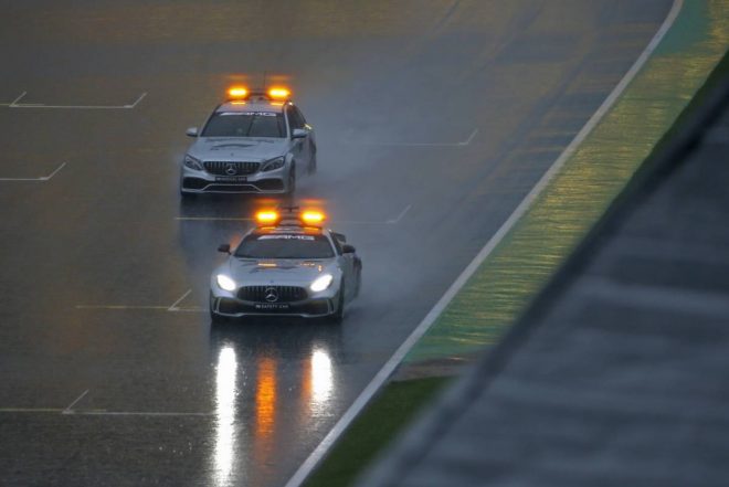 セーフティカーとメディカルカーが大活躍なフリー走行3回目となりました