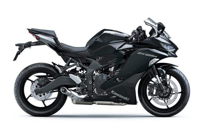 カワサキNinja ZX-25R（メタリックスパークブラック）
