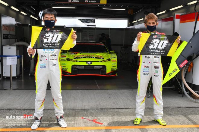 30　apr 永井宏明／織戸学 レーシングスーツ：アディダス