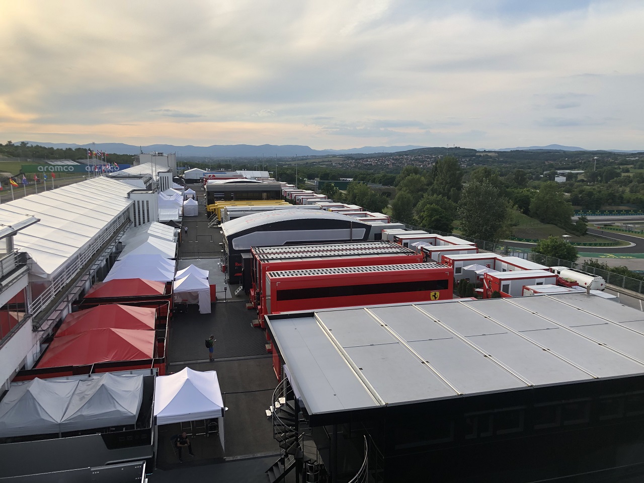 2020年F1第3戦ハンガリーGP　各チームの作業スペース