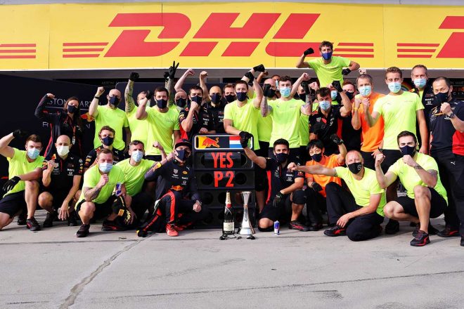 フェルスタッペンさんはクラッシュを乗り越え2位表彰台を獲得